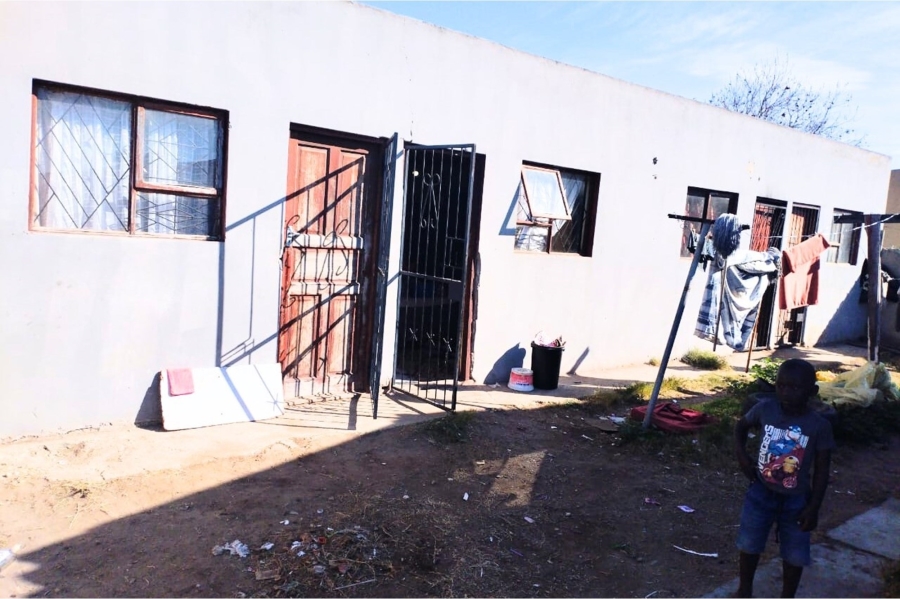 2 Bedroom Property for Sale in Kwazakhele Eastern Cape